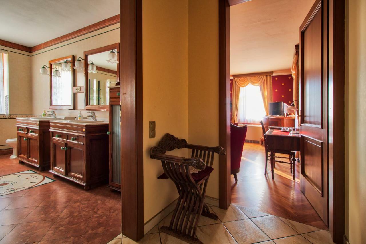 Palazzo Wellness Villa إغير المظهر الخارجي الصورة