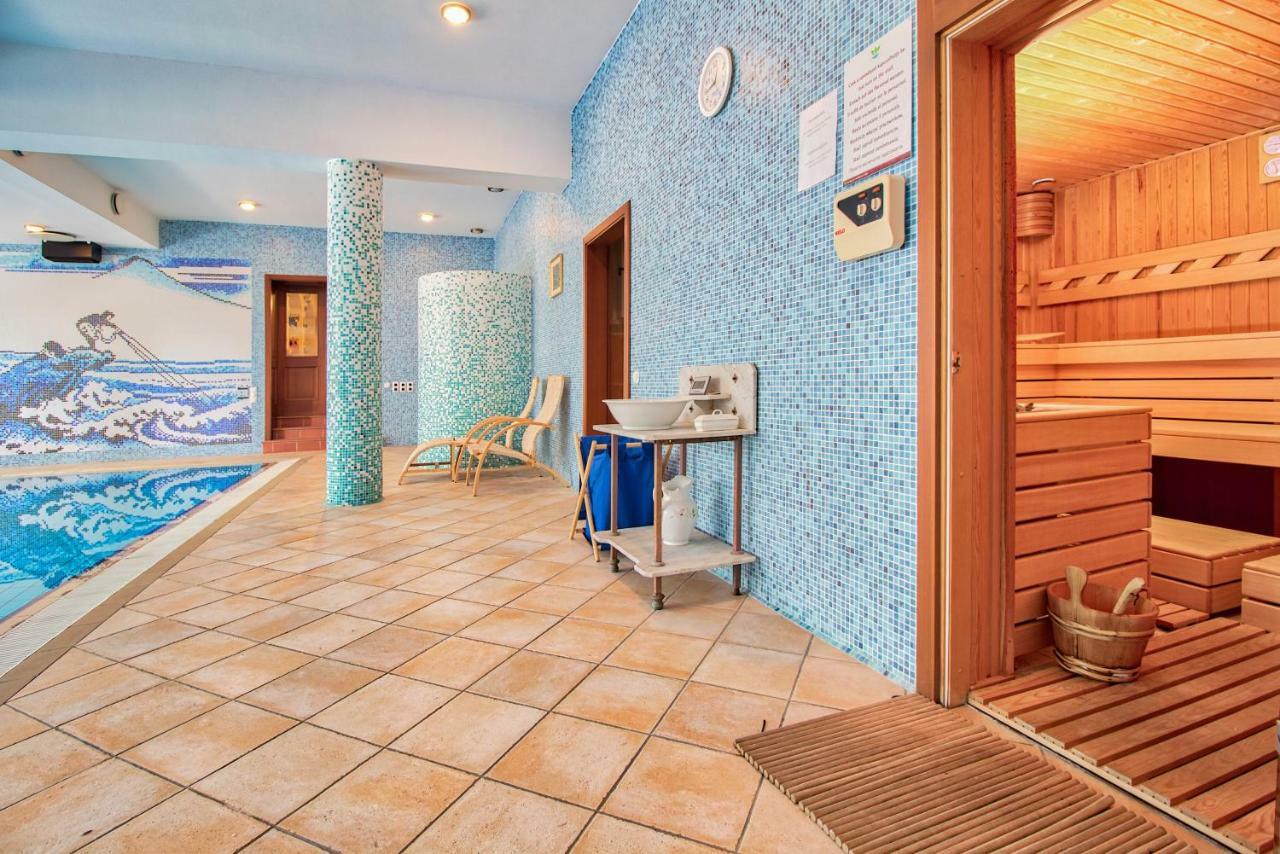 Palazzo Wellness Villa إغير المظهر الخارجي الصورة