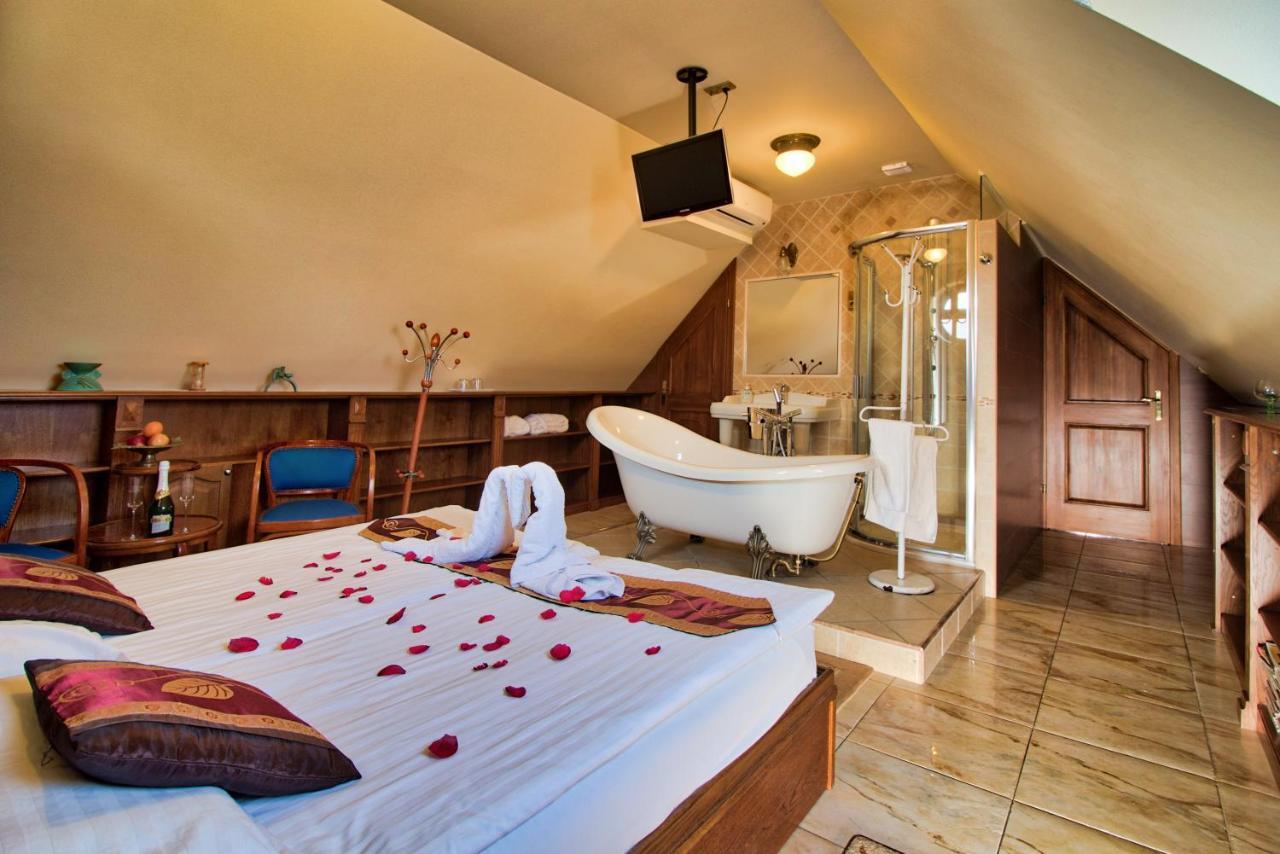 Palazzo Wellness Villa إغير المظهر الخارجي الصورة